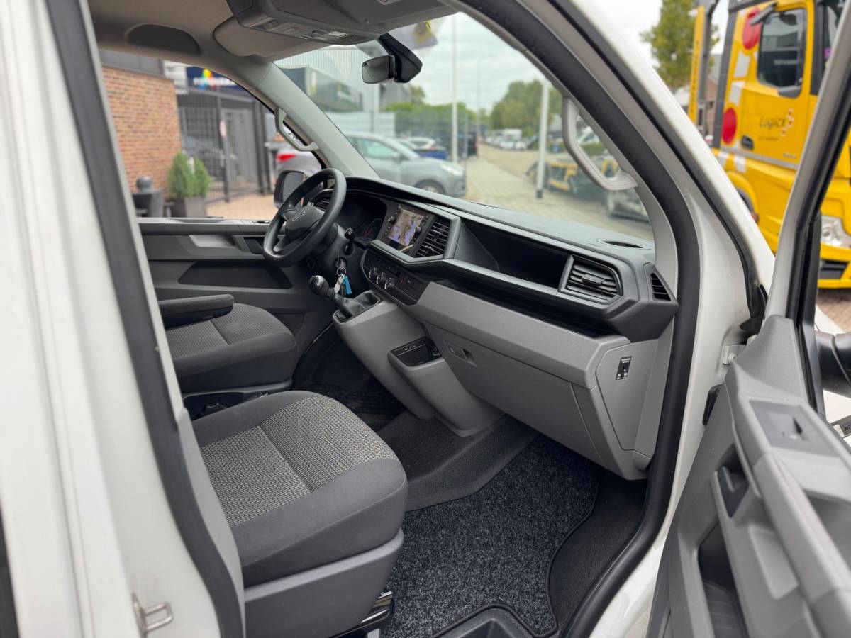 Volkswagen Transporter Volkswagen Transporter 2.0 TDI T6 L2H1 28 150PK Highline Dubbelle Schuifdeuren Airco Navi Cruise Control Elk. Ramen Zeer Nette