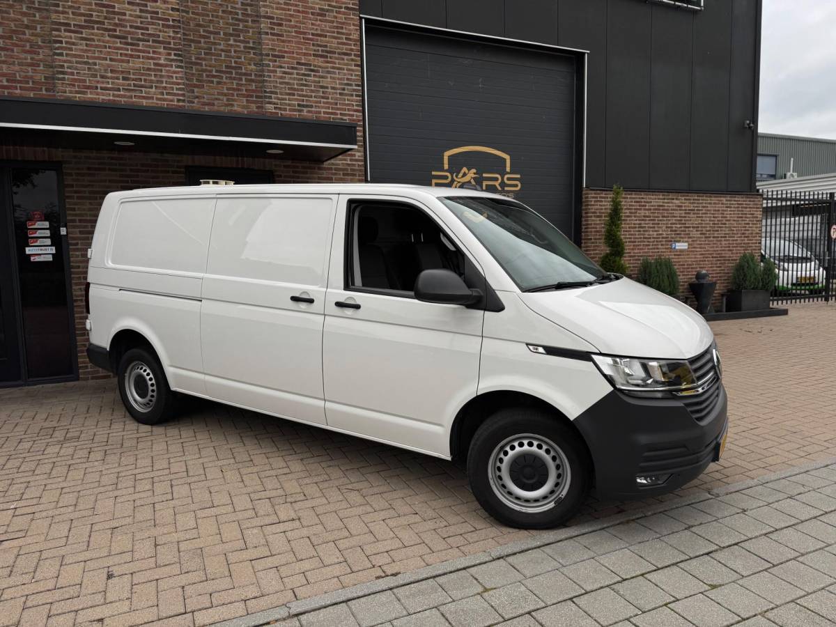 Volkswagen Transporter Volkswagen Transporter 2.0 TDI T6 L2H1 28 150PK Highline Dubbelle Schuifdeuren Airco Navi Cruise Control Elk. Ramen Zeer Nette
