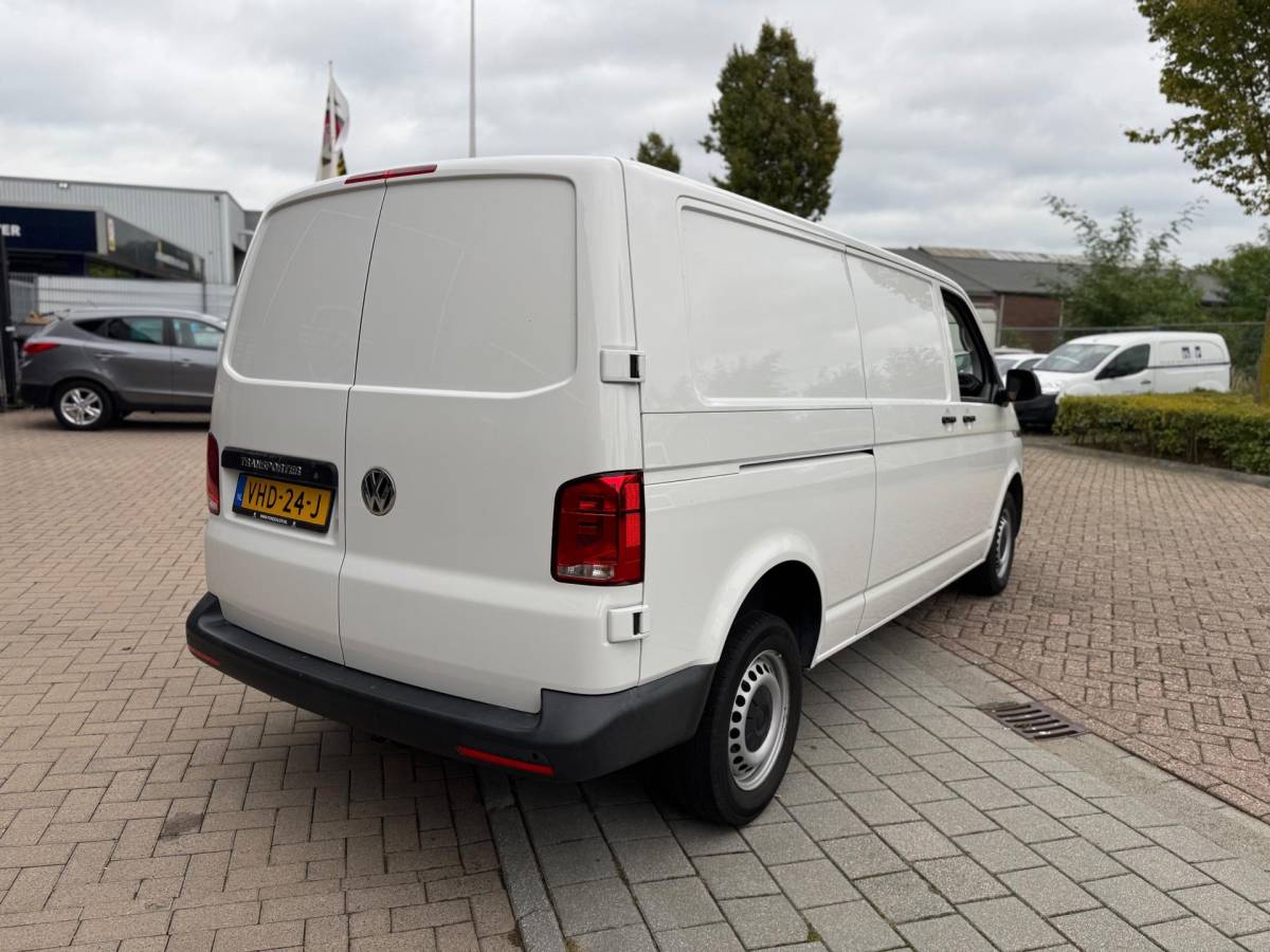 Volkswagen Transporter Volkswagen Transporter 2.0 TDI T6 L2H1 28 150PK Highline Dubbelle Schuifdeuren Airco Navi Cruise Control Elk. Ramen Zeer Nette