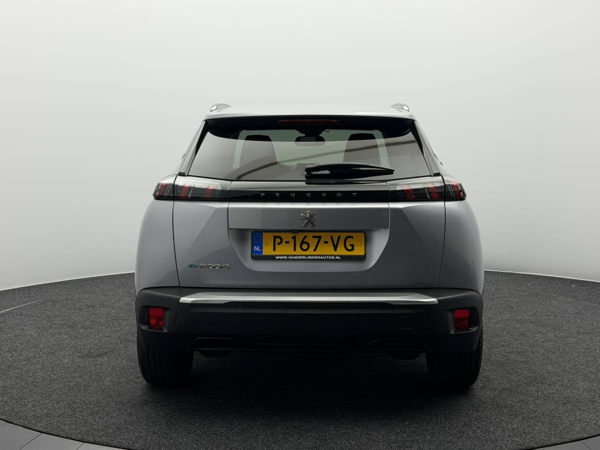 Peugeot e-2008 Peugeot e-2008 EV Allure Pack 50 kWh 3-Fase SOH 92,1% | 3D i-Cockpit | Navigatie | Camera | Full-Led | Carplay&Android