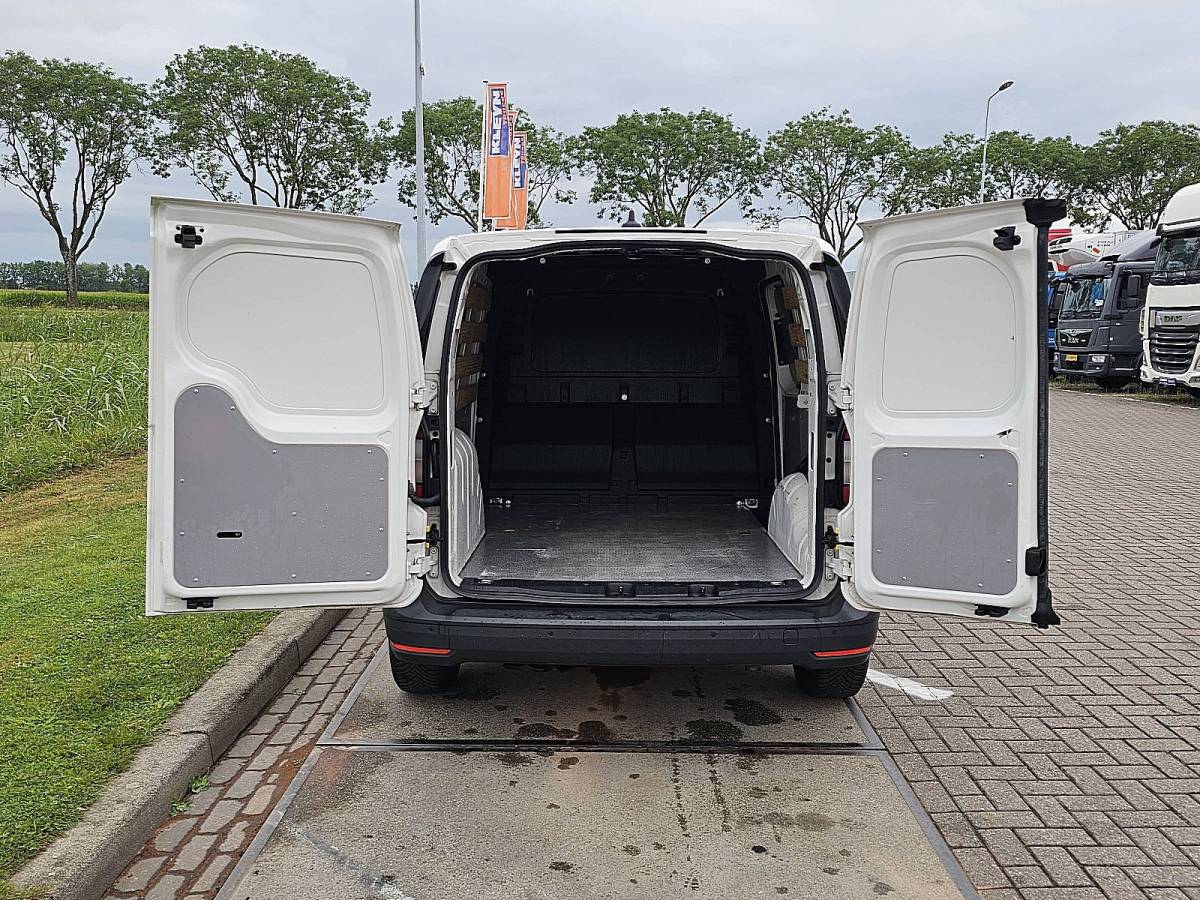 Volkswagen Caddy VOLKSWAGEN CADDY 2.0 l1 airco nap euro6!