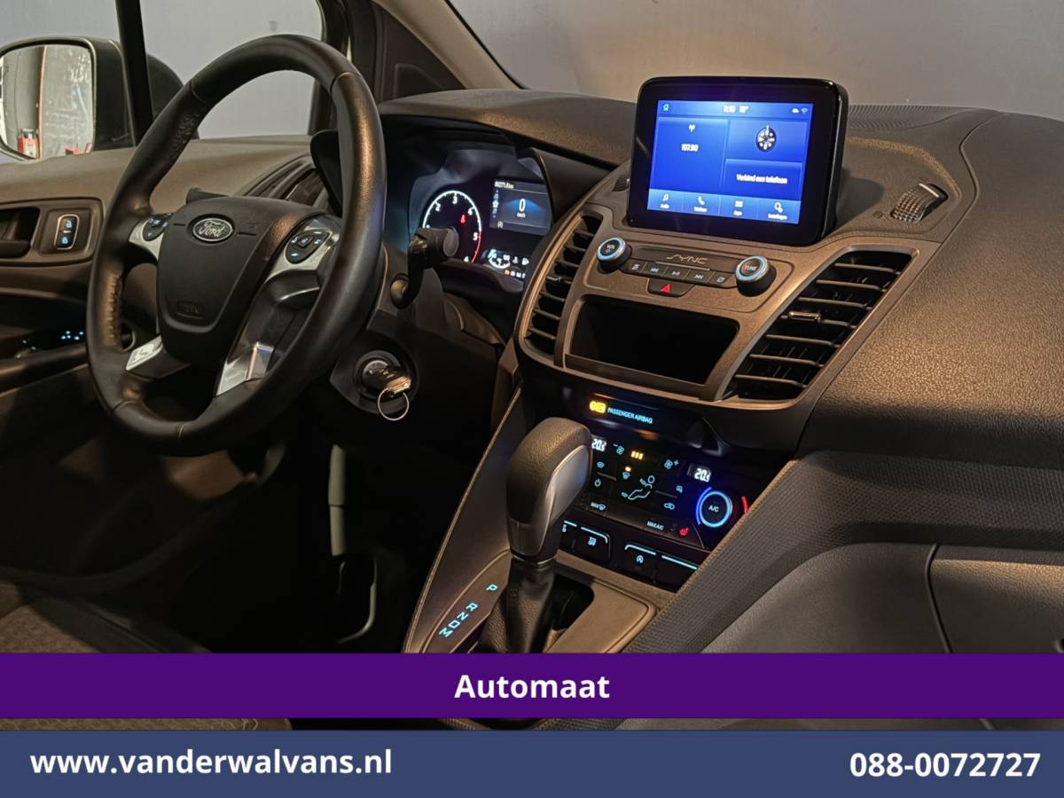 Ford Transit Connect Ford Transit Connect 1.5 EcoBlue 100pk Automaat L2H1 inrichting Euro6 Airco | Camera | Cruisecontrol | Trekhaak Parkeersensoren, Apple Carplay