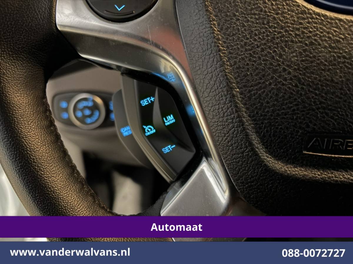 Ford Transit Connect Ford Transit Connect 1.5 EcoBlue 100pk Automaat L2H1 inrichting Euro6 Airco | Camera | Cruisecontrol | Trekhaak Parkeersensoren, Apple Carplay