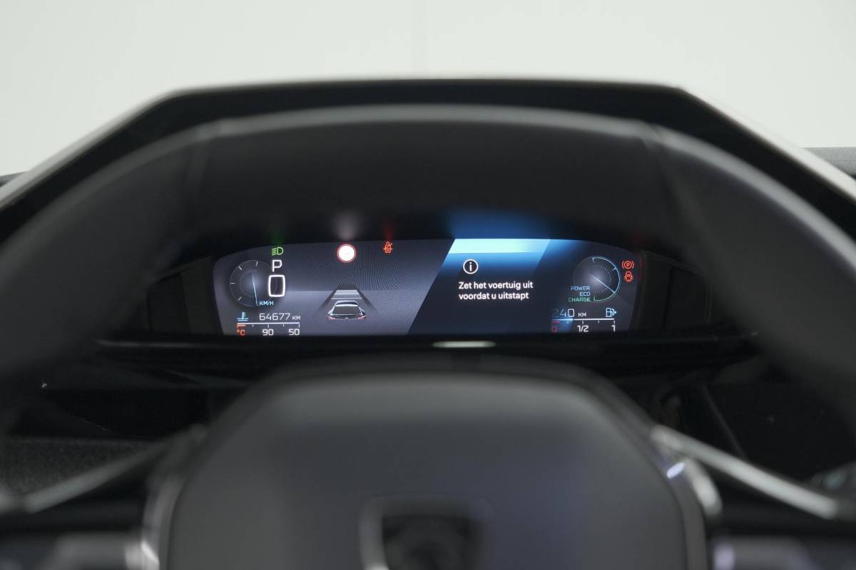 Peugeot 408 Peugeot 408 Hybrid 136 e-DCS6 Allure | 360 Camera | Adaptieve Cruise Control | Navigatie