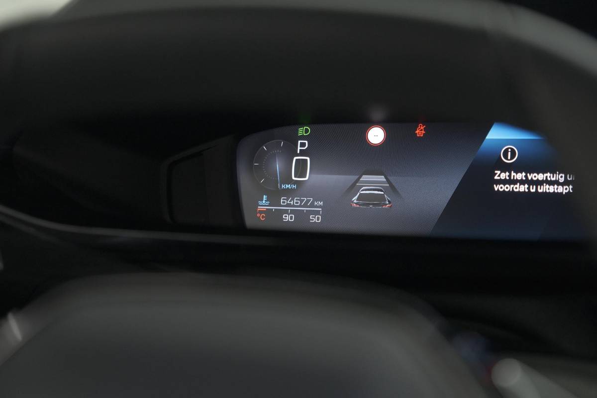 Peugeot 408 Peugeot 408 Hybrid 136 e-DCS6 Allure | 360 Camera | Adaptieve Cruise Control | Navigatie