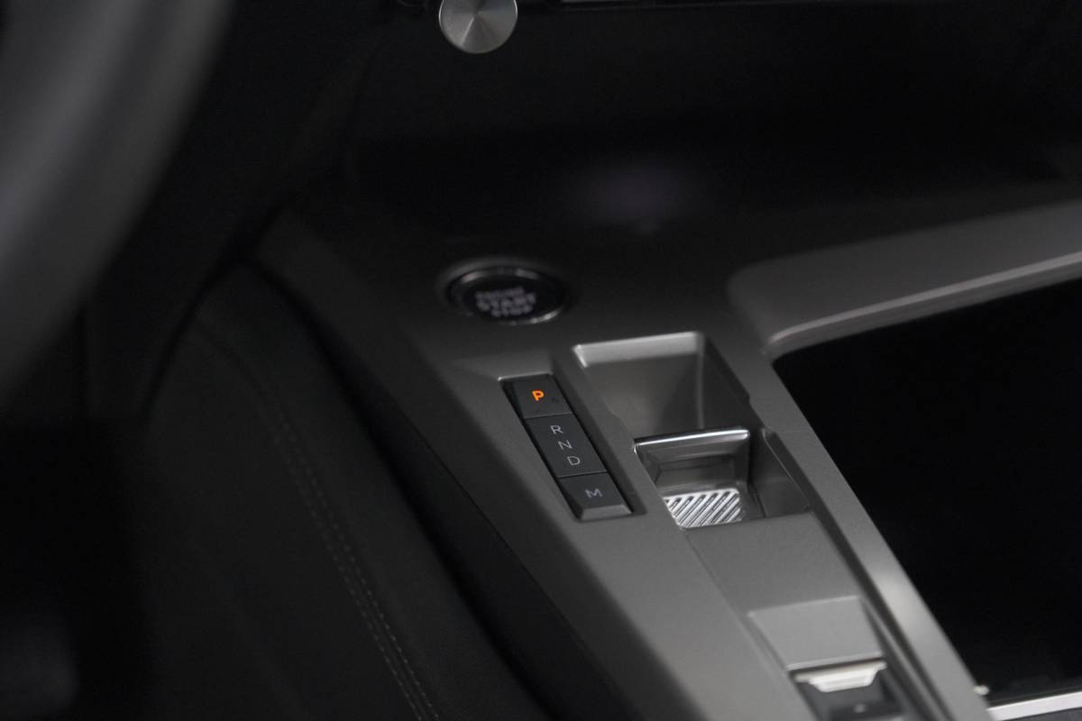 Peugeot 408 Peugeot 408 Hybrid 136 e-DCS6 Allure | 360 Camera | Adaptieve Cruise Control | Navigatie