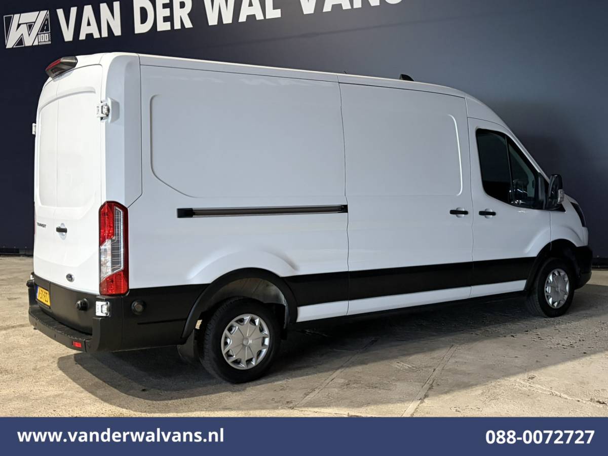 Ford Transit Ford Transit 2.0 TDCI 130pk L3H2 Euro6 Airco | Cruisecontrol | Camera | Parkeersensoren Verwarmde voorruit, Bijrijdersbank