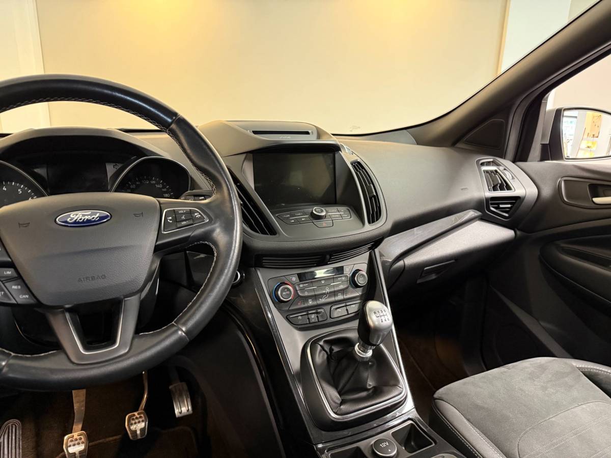 Ford Kuga Ford Kuga 1.5 EcoBoost ST Line *Distr.riem VV* Carplay|Stoel/Stuurverwarming|Camera|Alcantara|Cruise|Navi|DAB