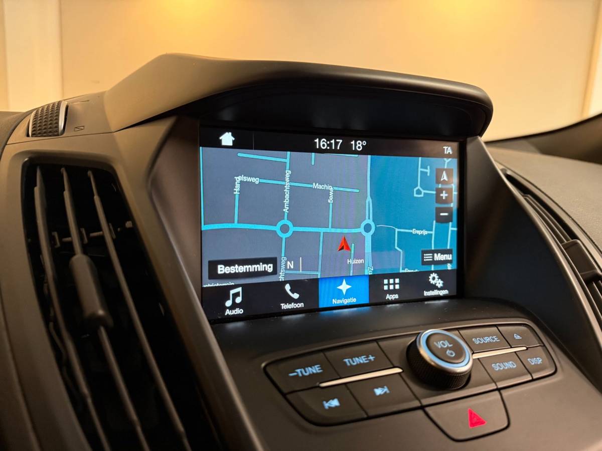 Ford Kuga Ford Kuga 1.5 EcoBoost ST Line *Distr.riem VV* Carplay|Stoel/Stuurverwarming|Camera|Alcantara|Cruise|Navi|DAB