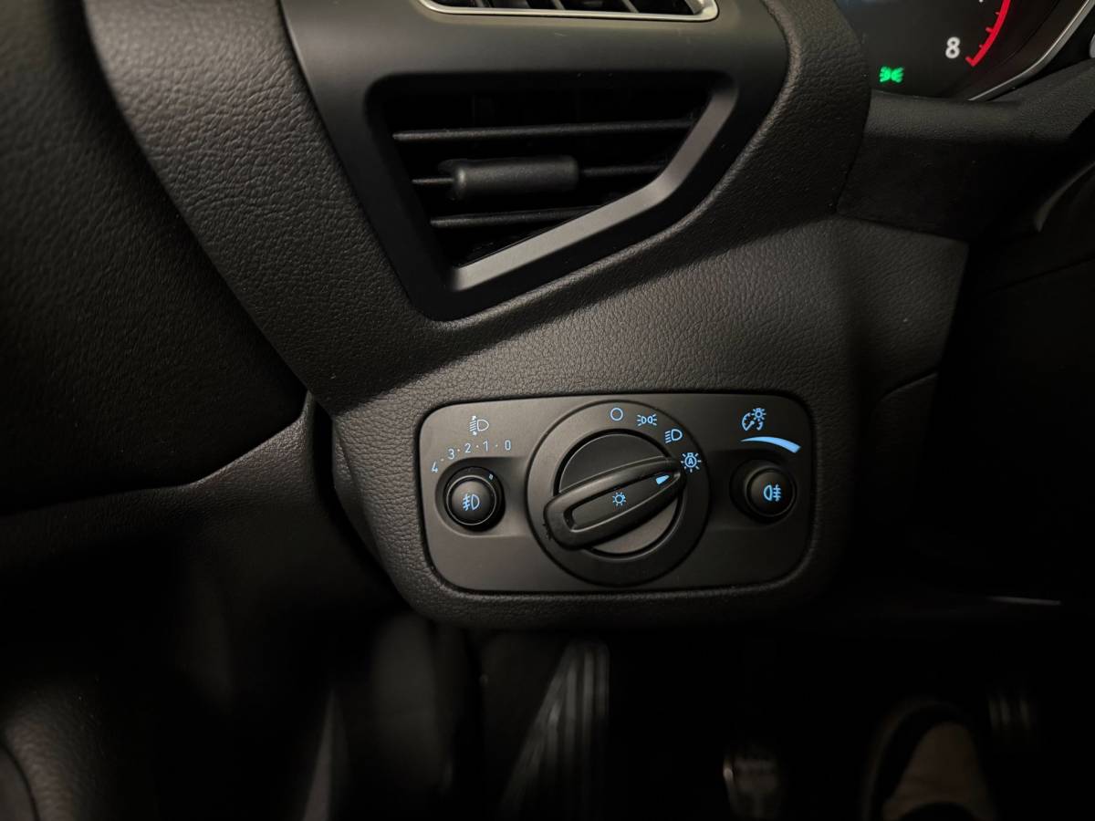 Ford Kuga Ford Kuga 1.5 EcoBoost ST Line *Distr.riem VV* Carplay|Stoel/Stuurverwarming|Camera|Alcantara|Cruise|Navi|DAB