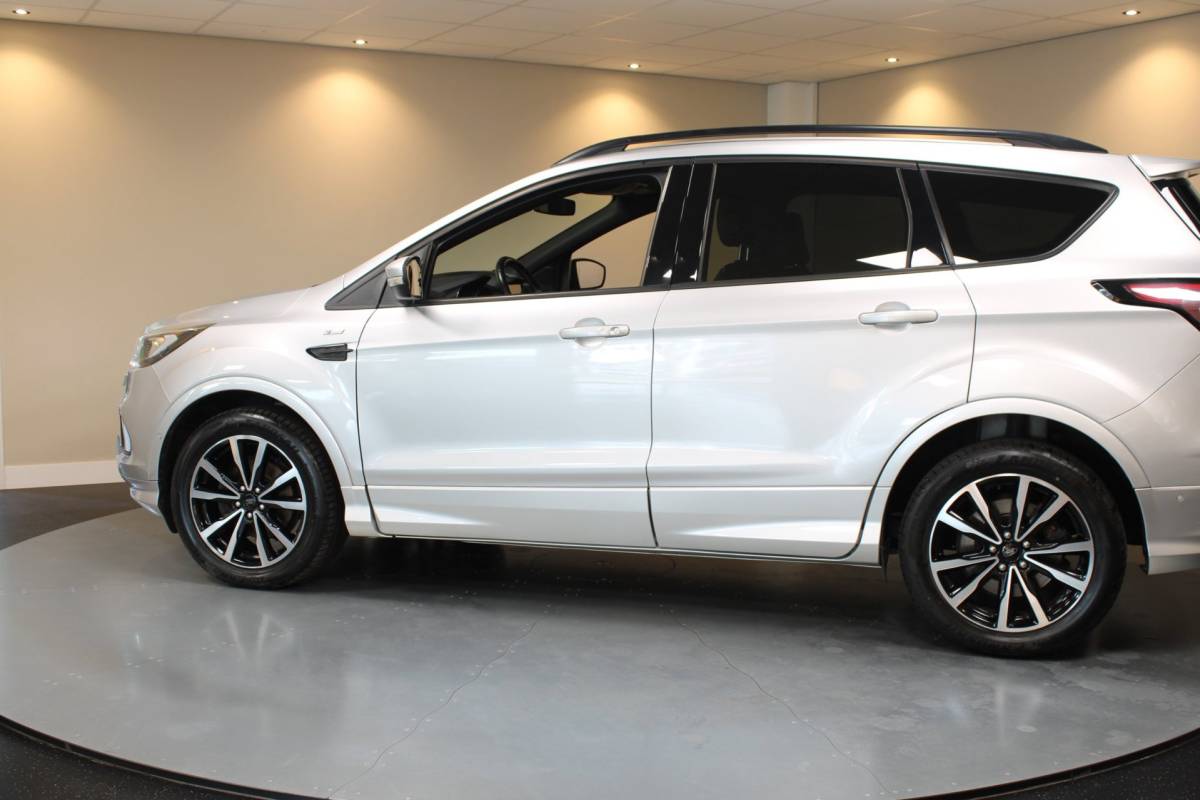 Ford Kuga Ford Kuga 1.5 EcoBoost ST Line *Distr.riem VV* Carplay|Stoel/Stuurverwarming|Camera|Alcantara|Cruise|Navi|DAB