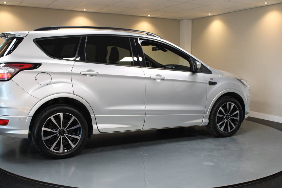Ford Kuga Ford Kuga 1.5 EcoBoost ST Line *Distr.riem VV* Carplay|Stoel/Stuurverwarming|Camera|Alcantara|Cruise|Navi|DAB