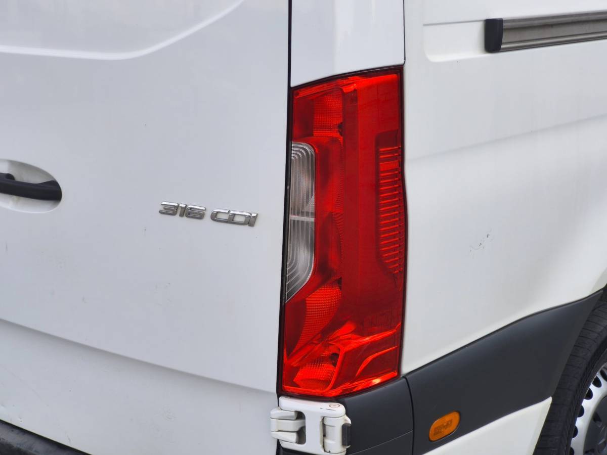 Mercedes-Benz Sprinter Mercedes-Benz Sprinter 316 RWD AUTOMAAT 3500KG TREKHAAK L2H2 AIRCO CRUISE