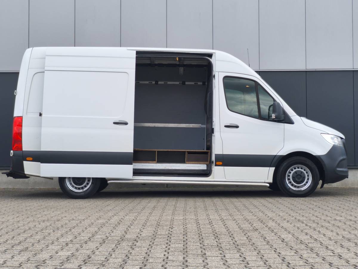 Mercedes-Benz Sprinter Mercedes-Benz Sprinter 316 RWD AUTOMAAT 3500KG TREKHAAK L2H2 AIRCO CRUISE