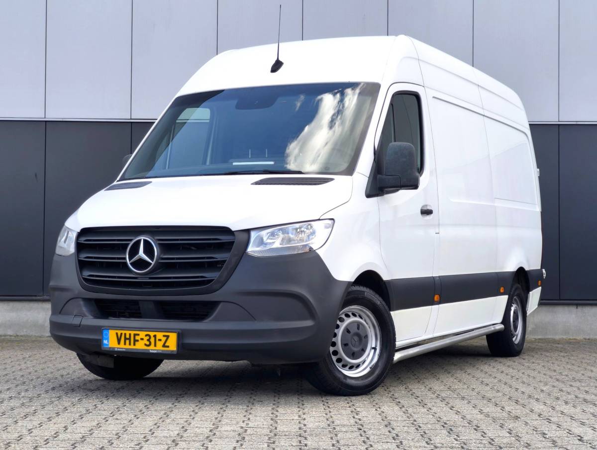 Mercedes-Benz Sprinter Mercedes-Benz Sprinter 316 RWD AUTOMAAT 3500KG TREKHAAK L2H2 AIRCO CRUISE