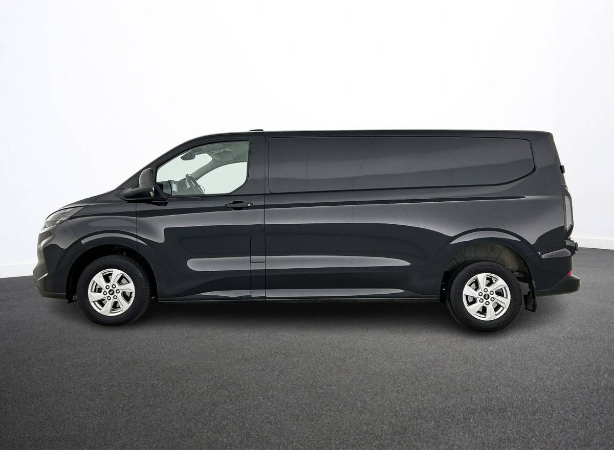 Ford Transit Custom Ford Transit Custom 300 2.0 TDCI L2H1 Trend Nieuw Model Navigatie Cruise Camera Parkeersensoren Trekhaak