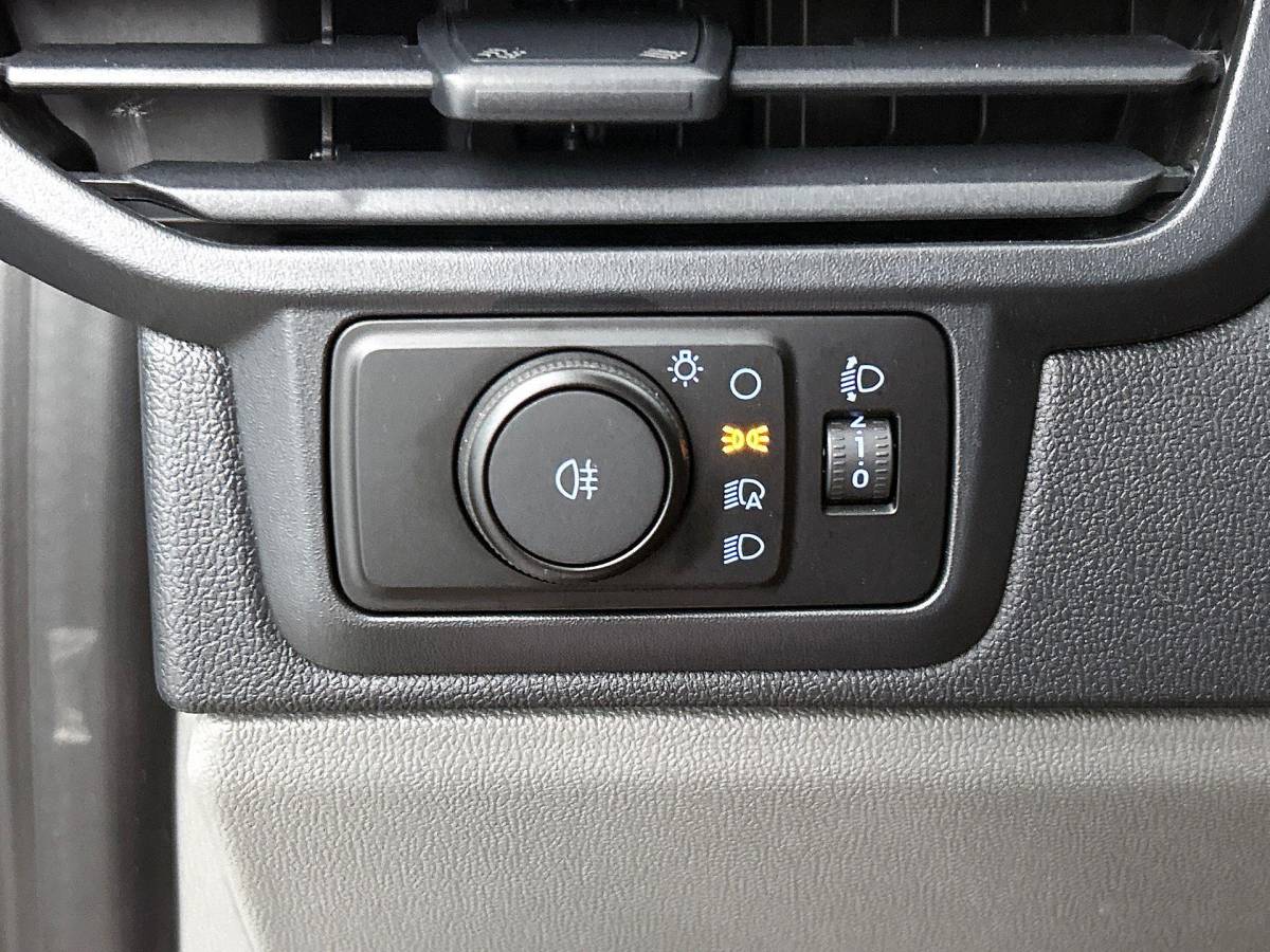 Ford Transit Custom Ford Transit Custom 300 2.0 TDCI L2H1 Trend Nieuw Model Navigatie Cruise Camera Parkeersensoren Trekhaak