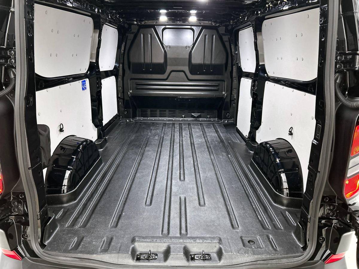 Ford Transit Custom Ford Transit Custom 300 2.0 TDCI L2H1 Trend Nieuw Model Navigatie Cruise Camera Parkeersensoren Trekhaak