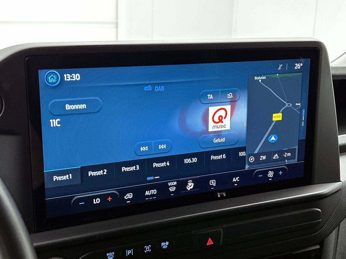 Ford Transit Custom Ford Transit Custom 300 2.0 TDCI L2H1 Trend Nieuw Model Navigatie Cruise Camera Parkeersensoren Trekhaak