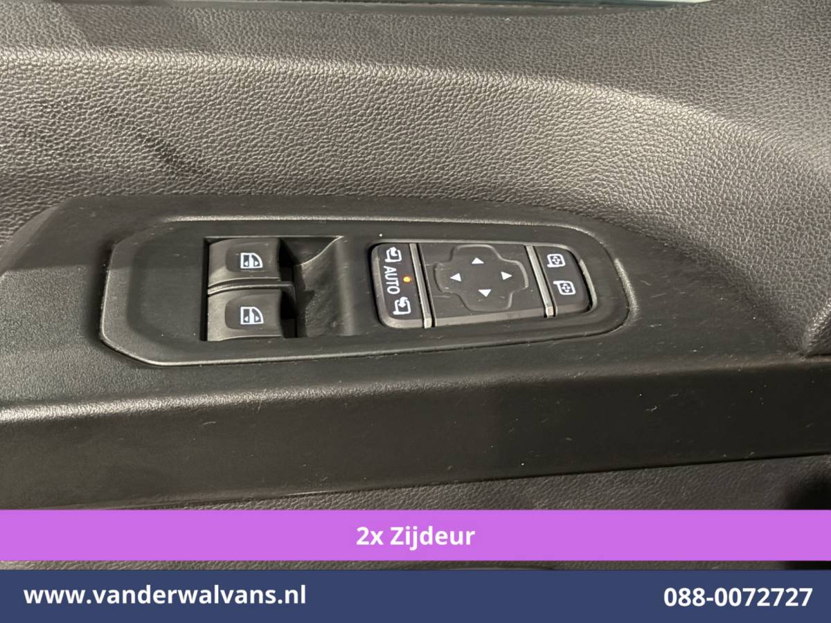 Renault Trafic Renault Trafic 2.0 Blue dCi 131pk L2H1 Euro6 Airco | 2x zijdeur | LED | Apple Carplay Cruisecontrol, Android Auto, Parkeersensoren, Bijrijdersbank