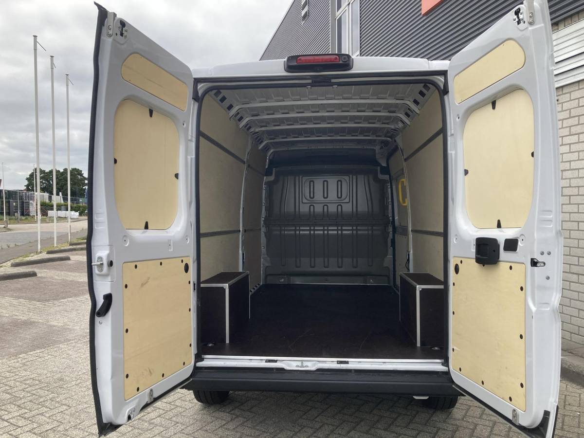 Opel Movano Opel Movano 2.2D 140pk S&S L3H2 3.5t | Automaat | Navigatie | Laadruimte betimmerd | Climate control | Cruise control | Digitale binnenspiegel | 3 Zitplaatsen