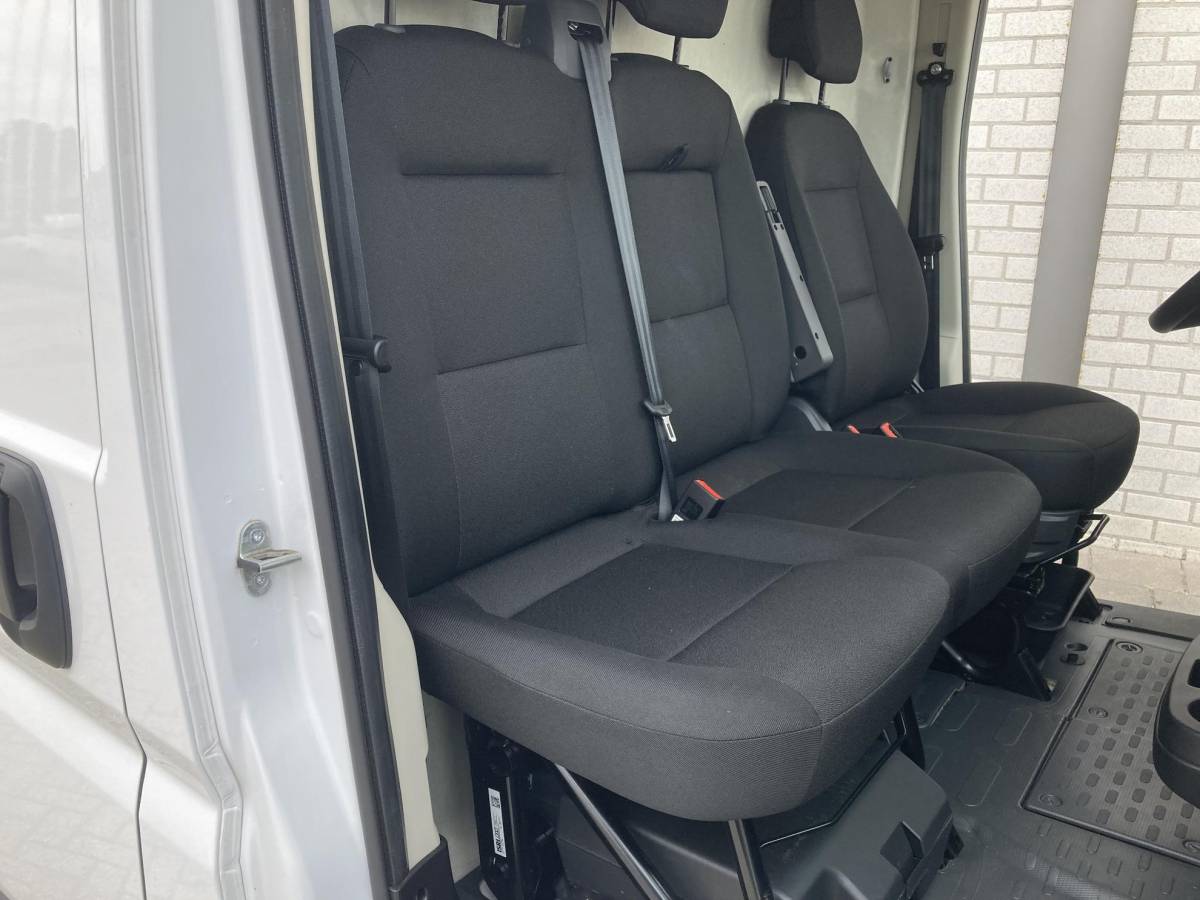 Opel Movano Opel Movano 2.2D 140pk S&S L3H2 3.5t | Automaat | Navigatie | Laadruimte betimmerd | Climate control | Cruise control | Digitale binnenspiegel | 3 Zitplaatsen