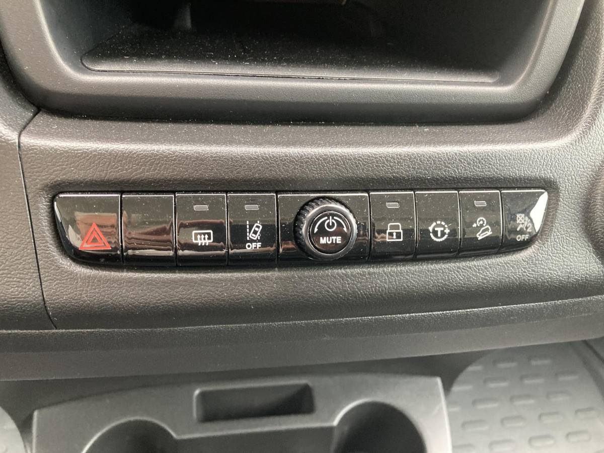 Opel Movano Opel Movano 2.2D 140pk S&S L3H2 3.5t | Automaat | Navigatie | Laadruimte betimmerd | Climate control | Cruise control | Digitale binnenspiegel | 3 Zitplaatsen