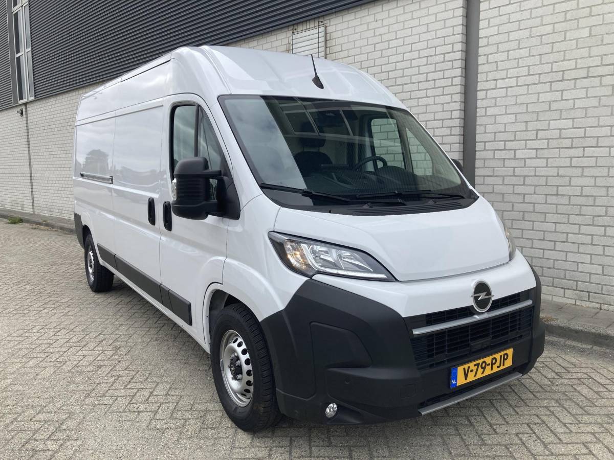Opel Movano Opel Movano 2.2D 140pk S&S L3H2 3.5t | Automaat | Navigatie | Laadruimte betimmerd | Climate control | Cruise control | Digitale binnenspiegel | 3 Zitplaatsen
