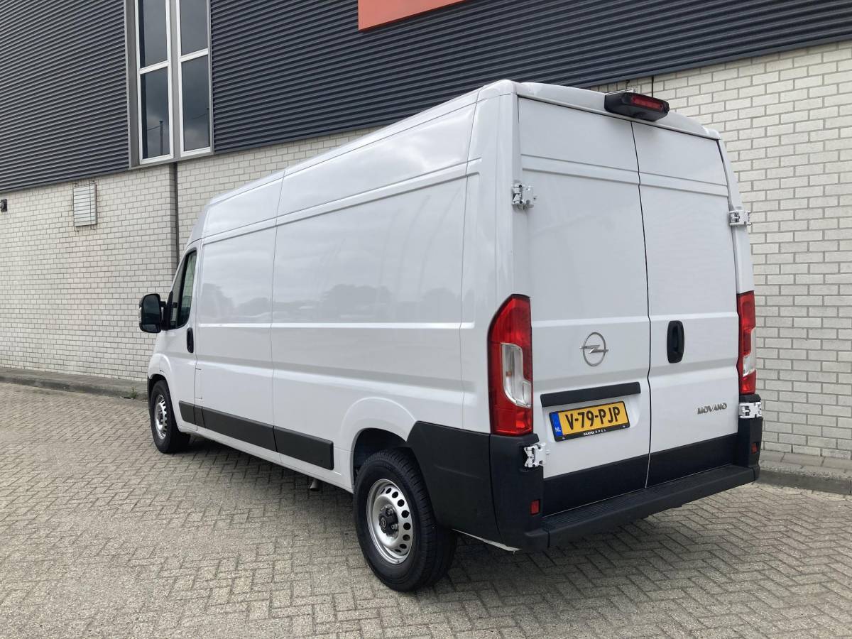 Opel Movano Opel Movano 2.2D 140pk S&S L3H2 3.5t | Automaat | Navigatie | Laadruimte betimmerd | Climate control | Cruise control | Digitale binnenspiegel | 3 Zitplaatsen