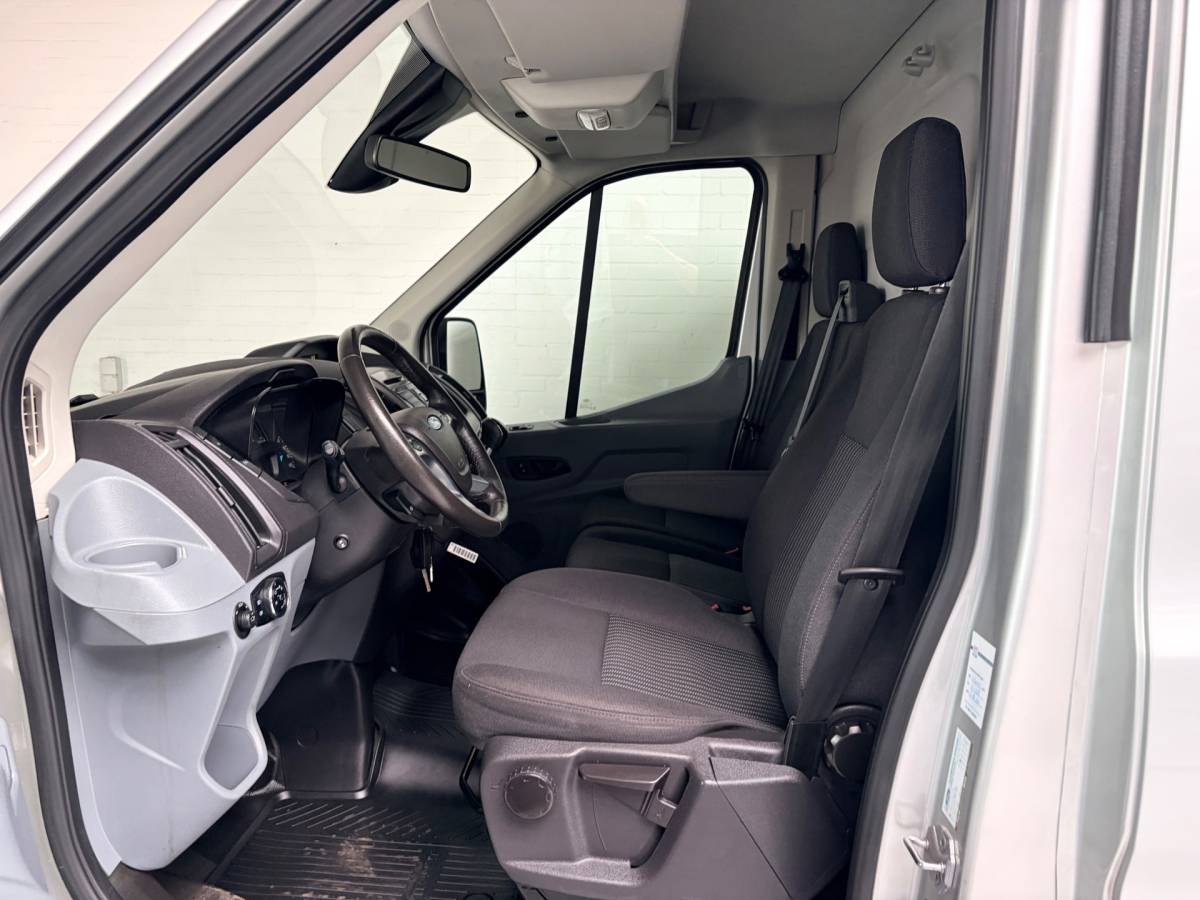 Ford Transit Ford Transit Servicewagen 350 2.0 TDCI 131PK euro6 L2H2 3Persoons Trend 3Persoons, Sortimo werkplaats inrichting, RIJKLAARPRIJS