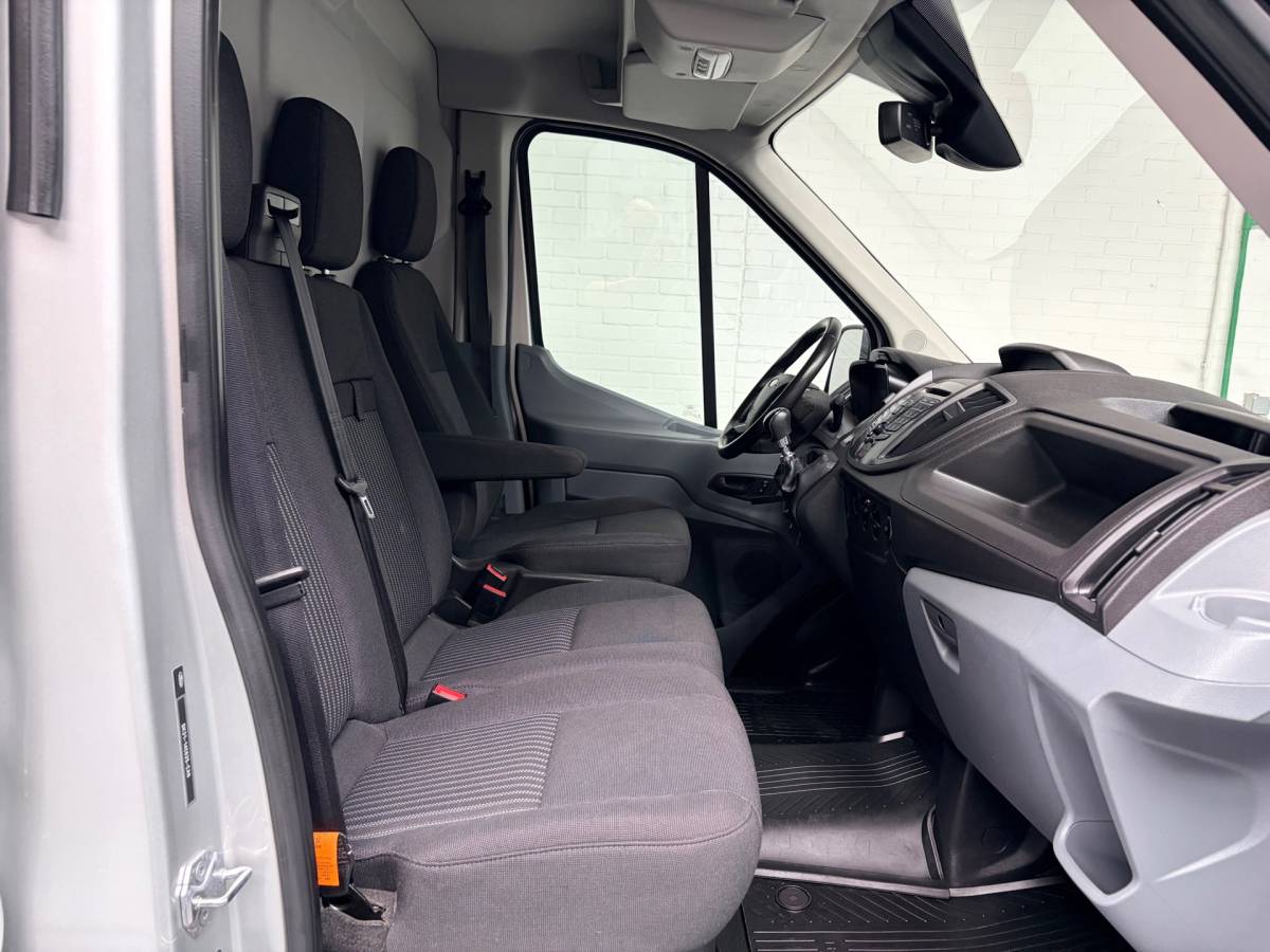 Ford Transit Ford Transit Servicewagen 350 2.0 TDCI 131PK euro6 L2H2 3Persoons Trend 3Persoons, Sortimo werkplaats inrichting, RIJKLAARPRIJS