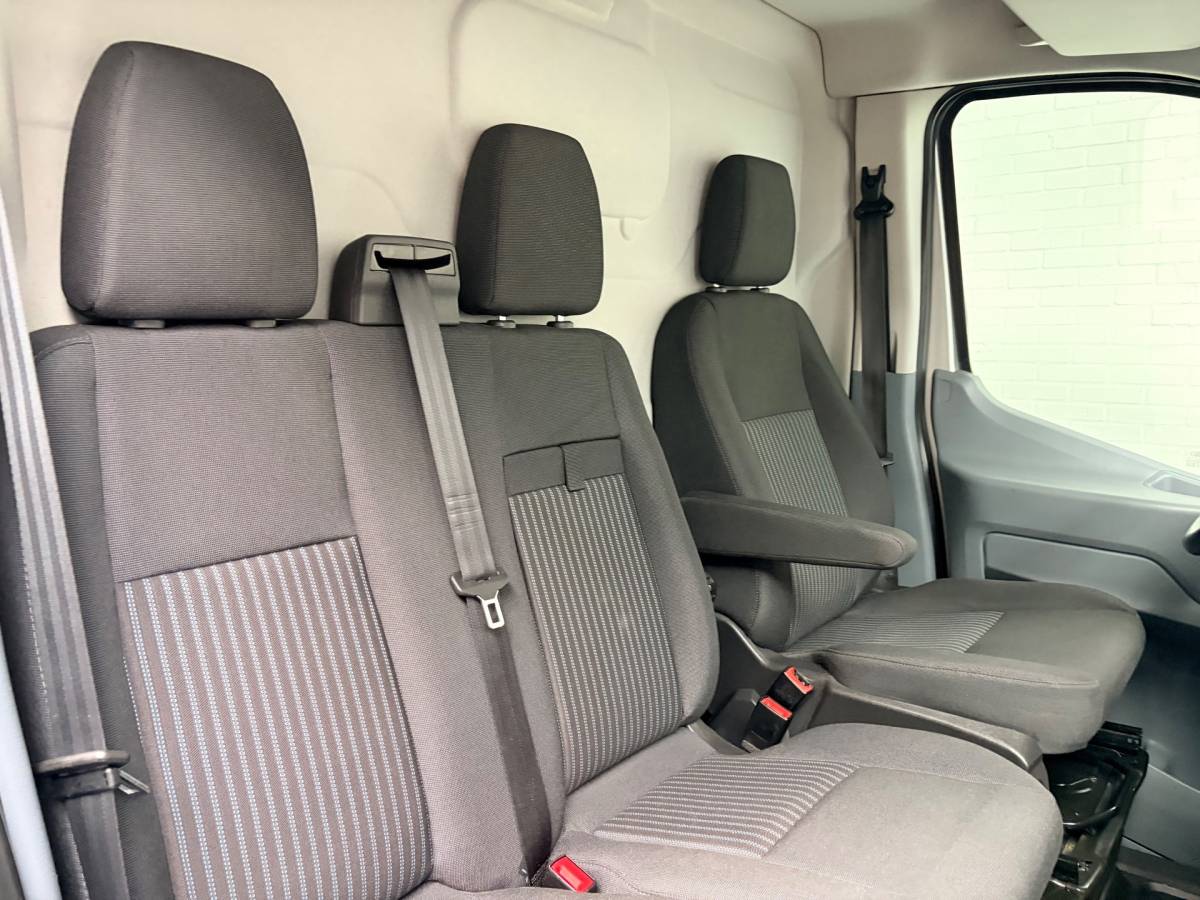 Ford Transit Ford Transit Servicewagen 350 2.0 TDCI 131PK euro6 L2H2 3Persoons Trend 3Persoons, Sortimo werkplaats inrichting, RIJKLAARPRIJS