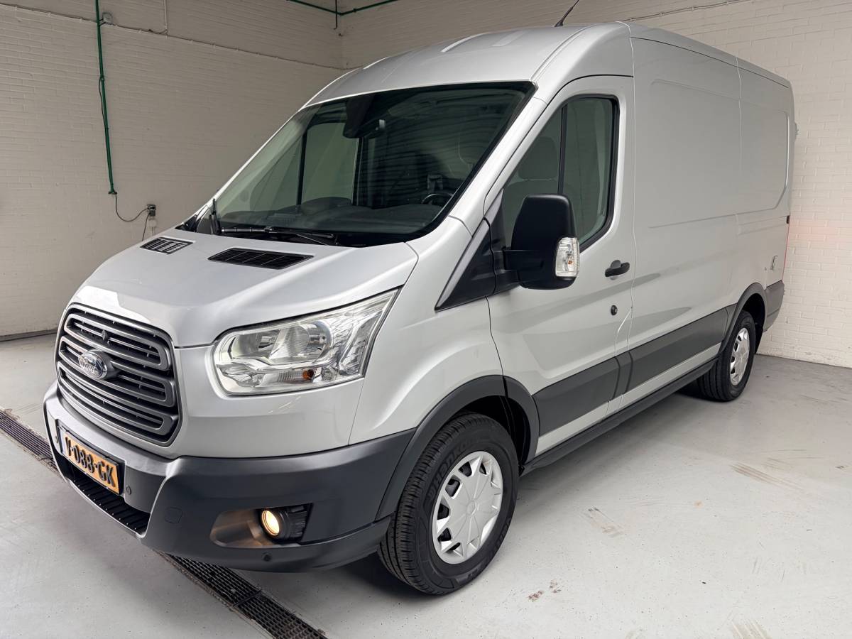 Ford Transit Ford Transit Servicewagen 350 2.0 TDCI 131PK euro6 L2H2 3Persoons Trend 3Persoons, Sortimo werkplaats inrichting, RIJKLAARPRIJS