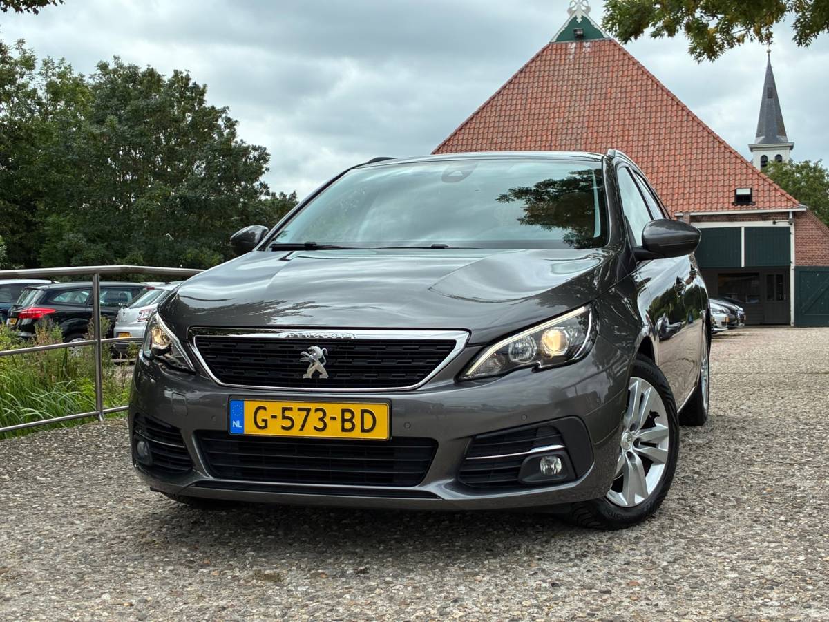 Peugeot 308 Peugeot 308 SW 1.2 PureTech Blue Lease Executive | Leder + Pano + Cruise + Navi Nu € 6.975,-!!!