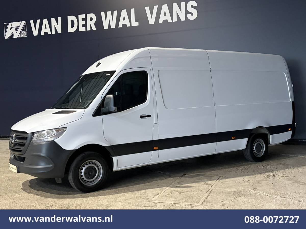 Mercedes-Benz Sprinter Mercedes-Benz Sprinter 317 CDI 170pk L3H2 Euro6 Airco | 2800kg Trekhaak | Bijrijdersbank Bluetooth telefoonvoorbereiding