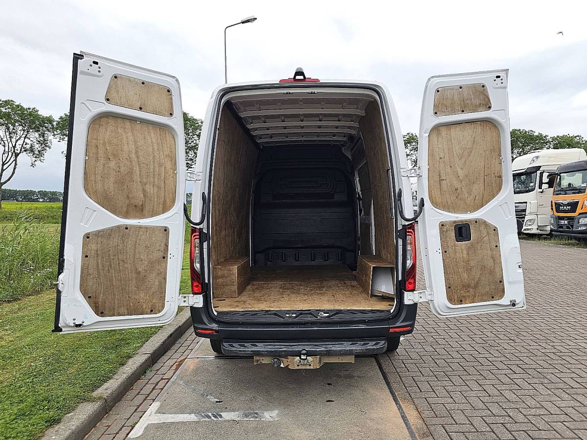 Mercedes-Benz Sprinter MERCEDES-BENZ SPRINTER 316 cdi aut. l2h2 led