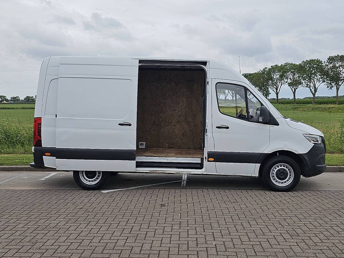 Mercedes-Benz Sprinter MERCEDES-BENZ SPRINTER 316 cdi aut. l2h2 led