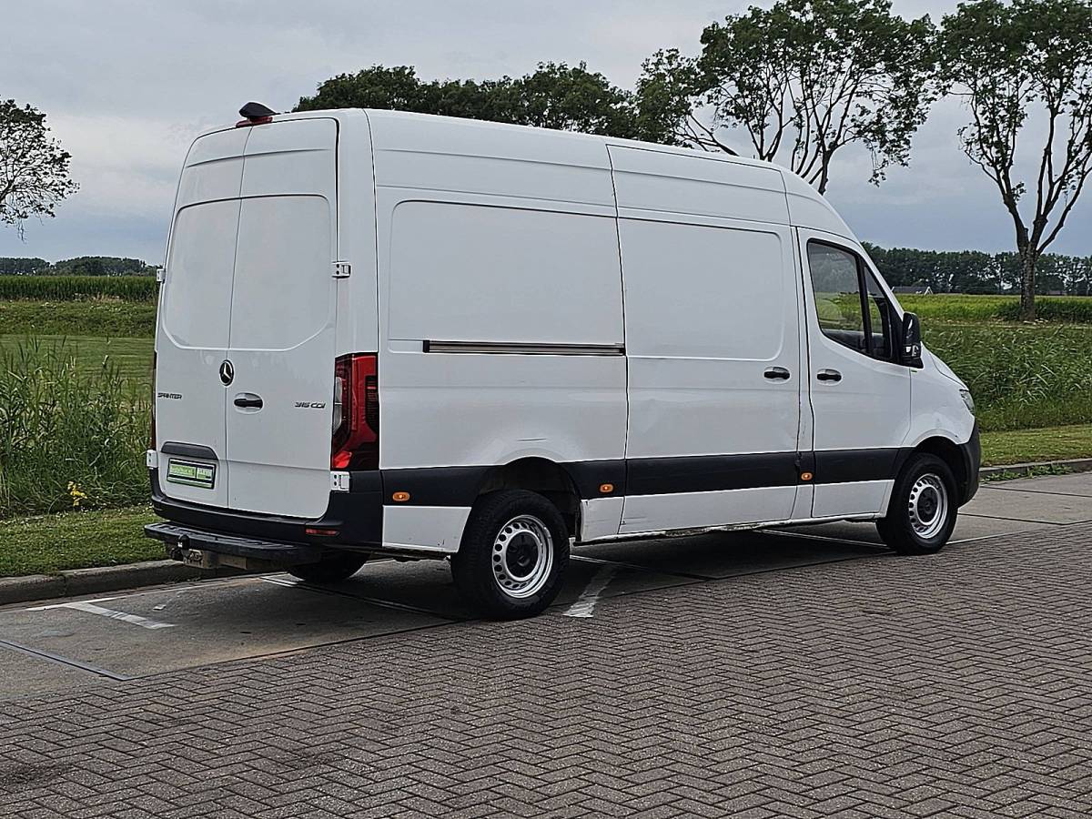 Mercedes-Benz Sprinter MERCEDES-BENZ SPRINTER 316 cdi aut. l2h2 led