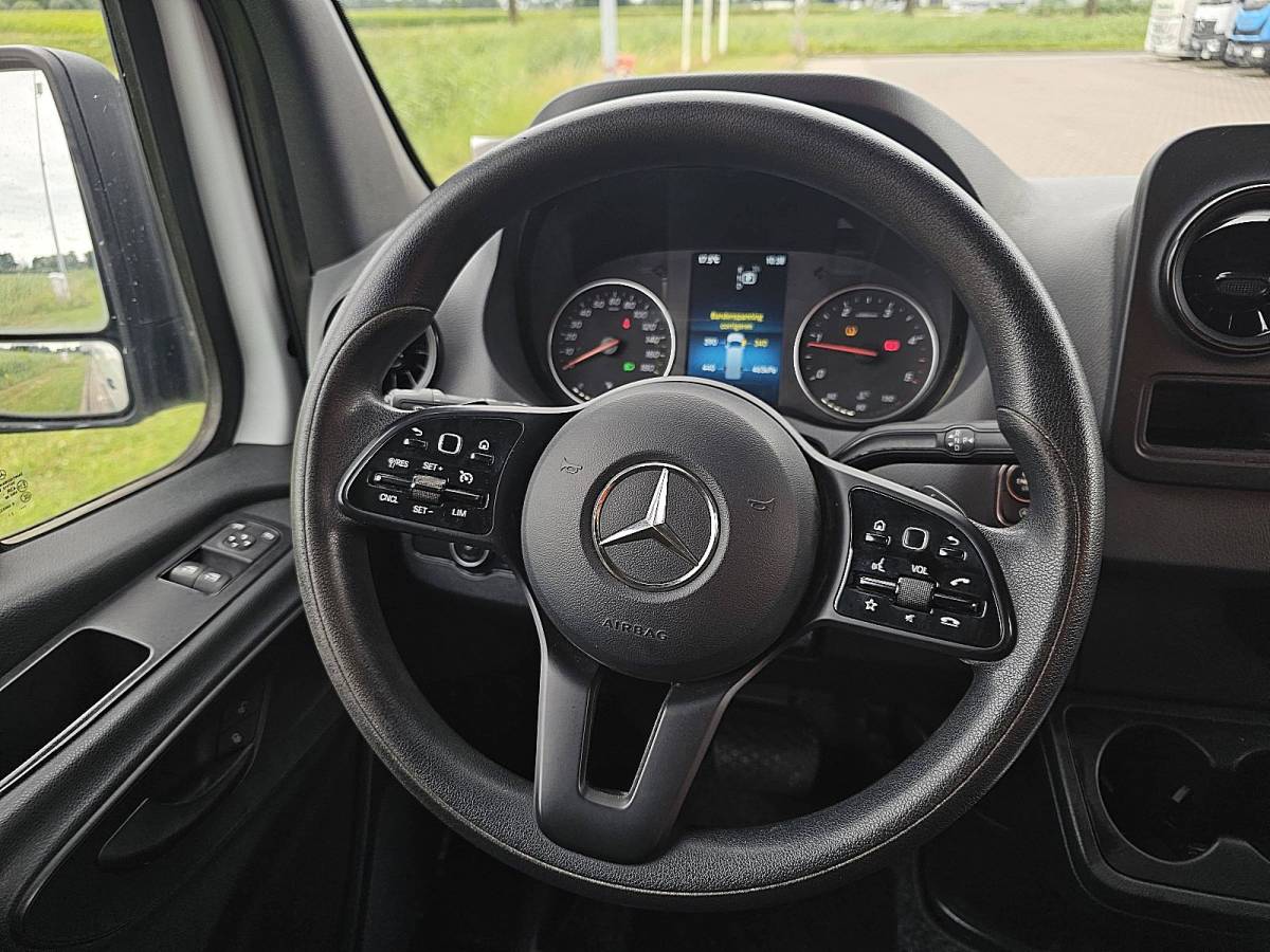 Mercedes-Benz Sprinter MERCEDES-BENZ SPRINTER 316 cdi aut. l2h2 led