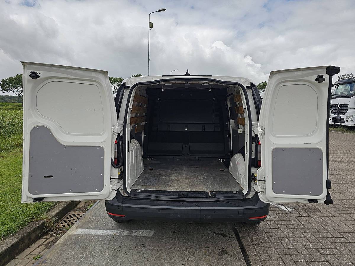 Volkswagen Caddy VOLKSWAGEN CADDY 2.0 l1 airco nap euro6!