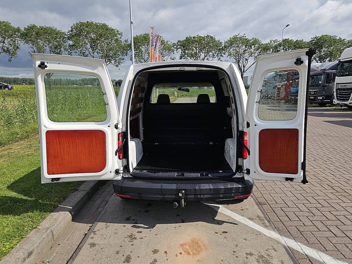 Volkswagen Caddy VOLKSWAGEN CADDY 2.0 navi nap euro6 ac!