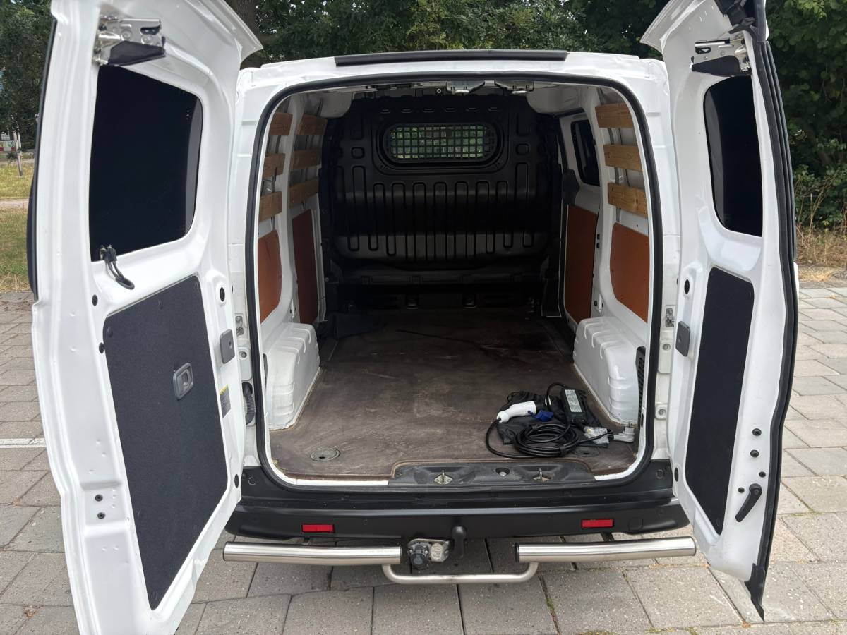 Nissan e-NV200 Nissan E-NV200 Optima 40 kWh|SOH 87%|NAP|airco|cruise|achteruitrijcamera|bluetooth|parkeersensoren|trekhaak|elektrisch pakket