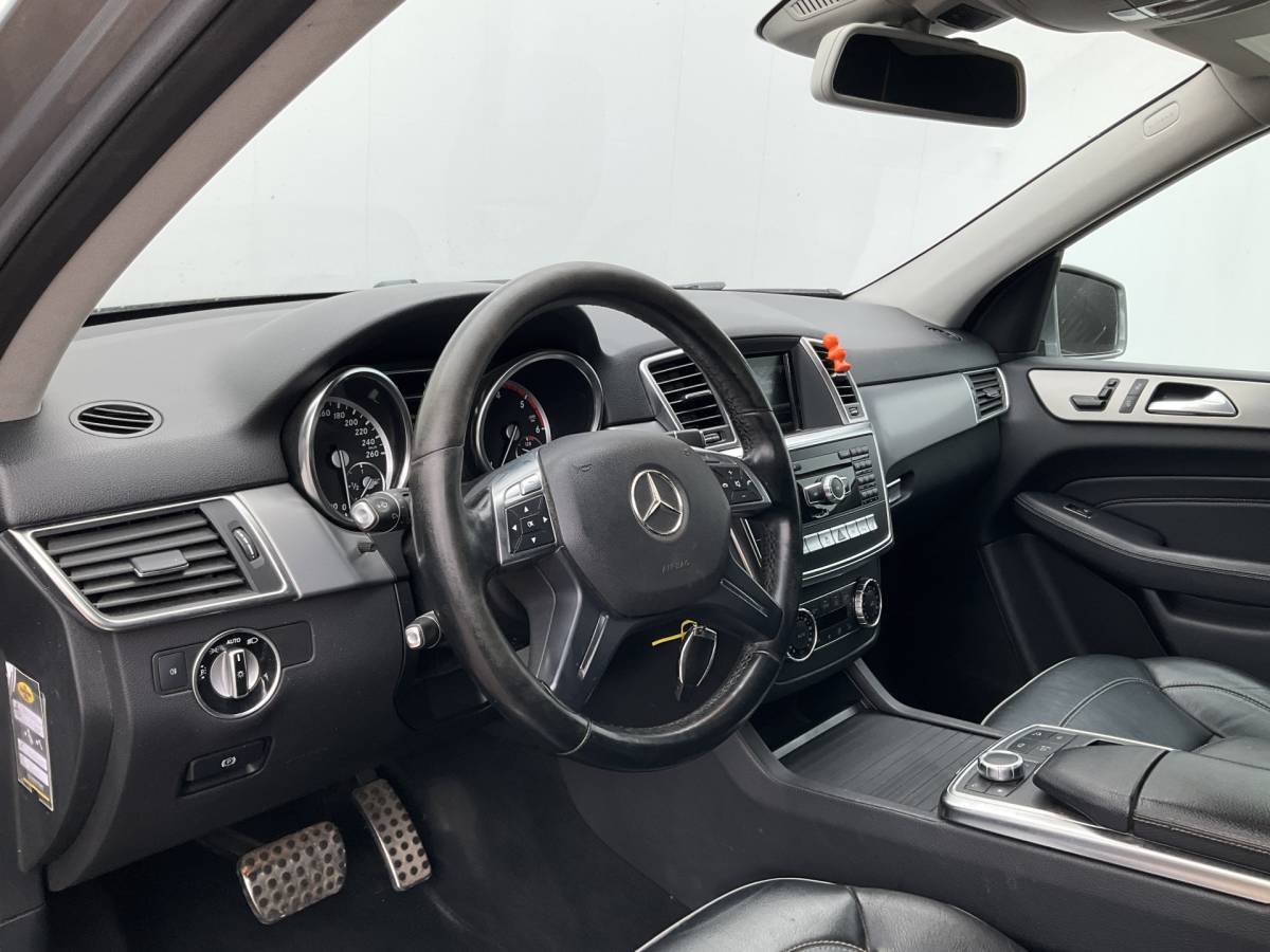 Mercedes-Benz ML Mercedes-Benz ML 350 BLUETEC 4MATIC Grijs-kenteken Pano Elek.Trekhaak Leer Stoelverw Zie opmerkingen!