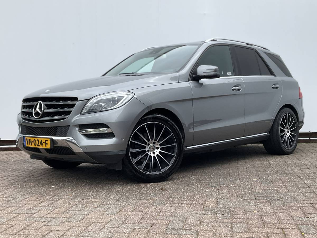 Mercedes-Benz ML Mercedes-Benz ML 350 BLUETEC 4MATIC Grijs-kenteken Pano Elek.Trekhaak Leer Stoelverw Zie opmerkingen!