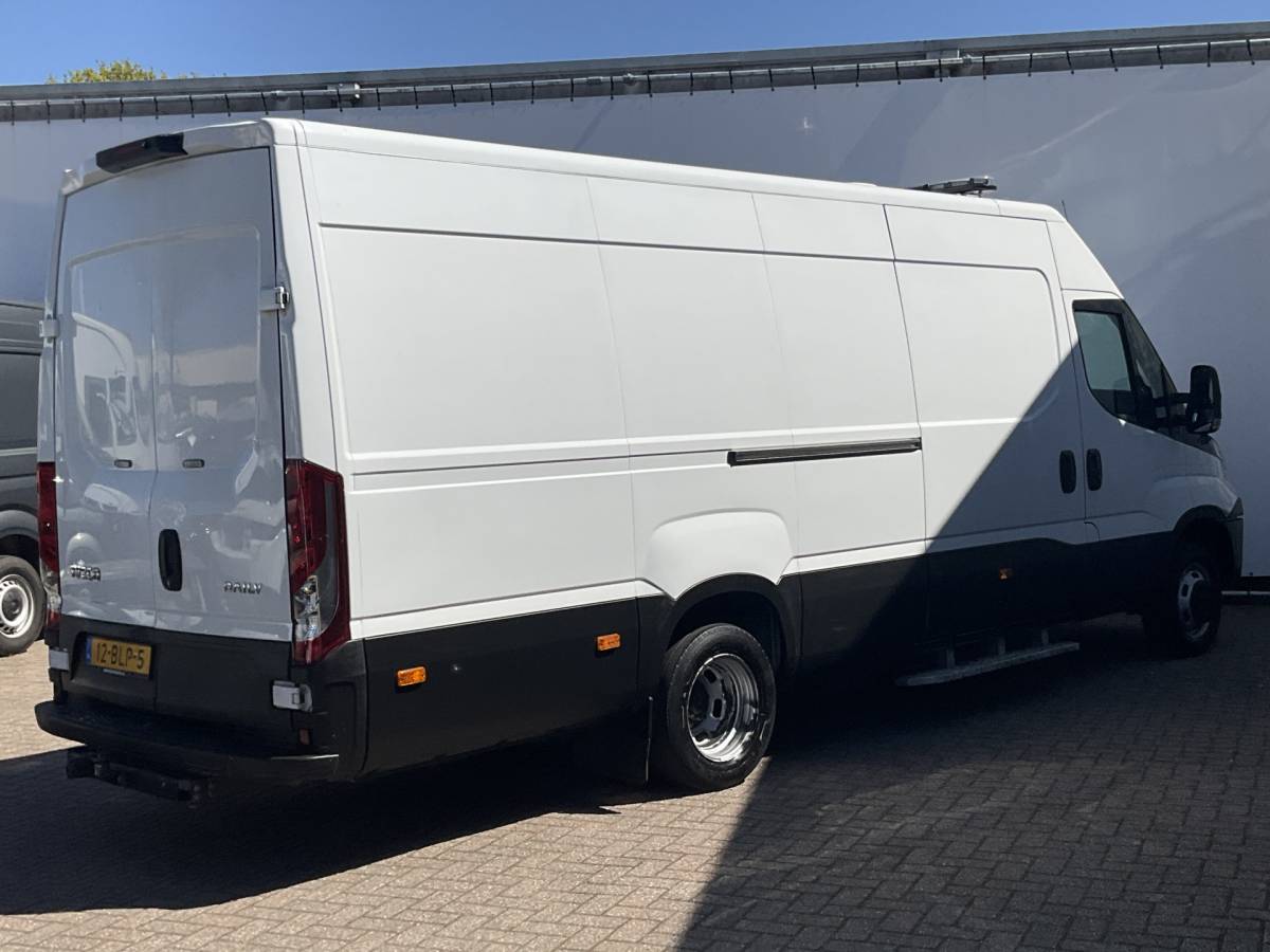Iveco  Iveco 50C14N 3.0 CNG 2xSchuifdeur Camera Clima Cruise Trekhaak Camperombouw