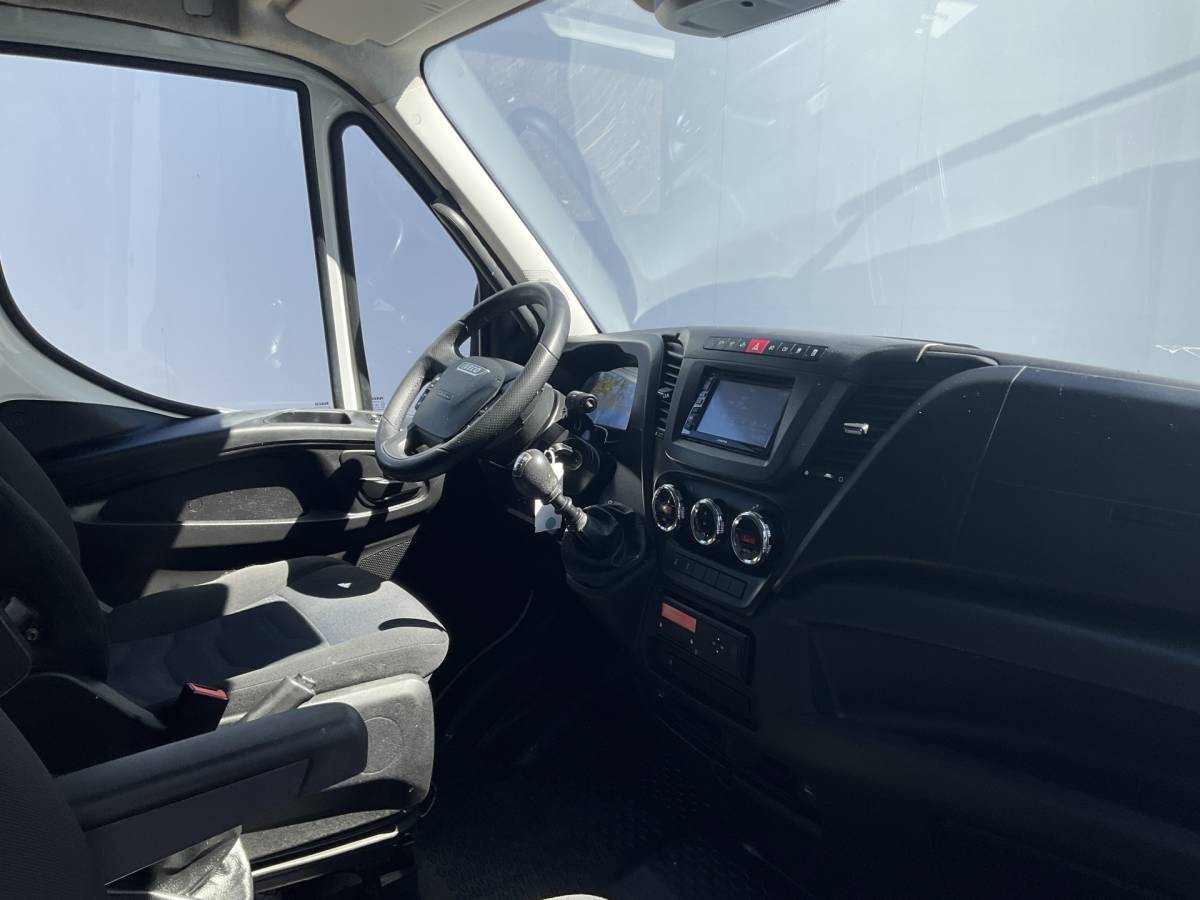 Iveco  Iveco 50C14N 3.0 CNG 2xSchuifdeur Camera Clima Cruise Trekhaak Camperombouw