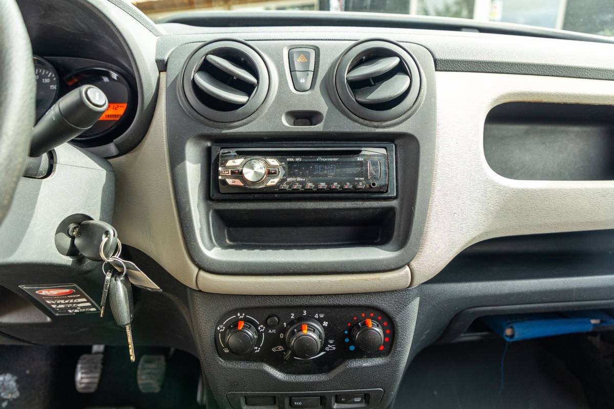 Dacia Dokker Dacia Dokker 1.5 dCi 75 Ambiance Airco I Trekhaak I Imperiaal I Parkeersensoren I NAP I BTW