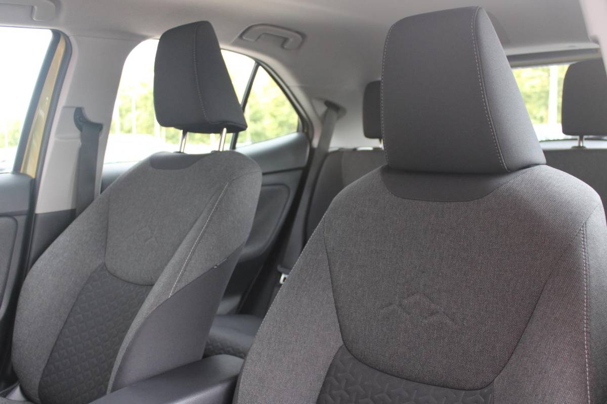Toyota Yaris Cross Toyota Yaris Cross 1.5 Hybrid Dynamic | KEYLESS ENTRY / START | VOORSTOELEN VERWARMD | STUUR VERWARMING | HEAD-UP DISPLAY | LED KOPLAMPEN | ADAPTIVE CRUISE CONTROL | LANE ASIST |  ELEKTRISCH BEDIENBARE ACHTERKLEP | DRAADLOOS APPLE CARPLAY | ANDROID AUTO |  ACHTERUITRIJCAMERA | DRAADLOZE TELEFOONLADER | VOORRUIT VERWARMING | 16″ LICHTMETALEN VELGEN |