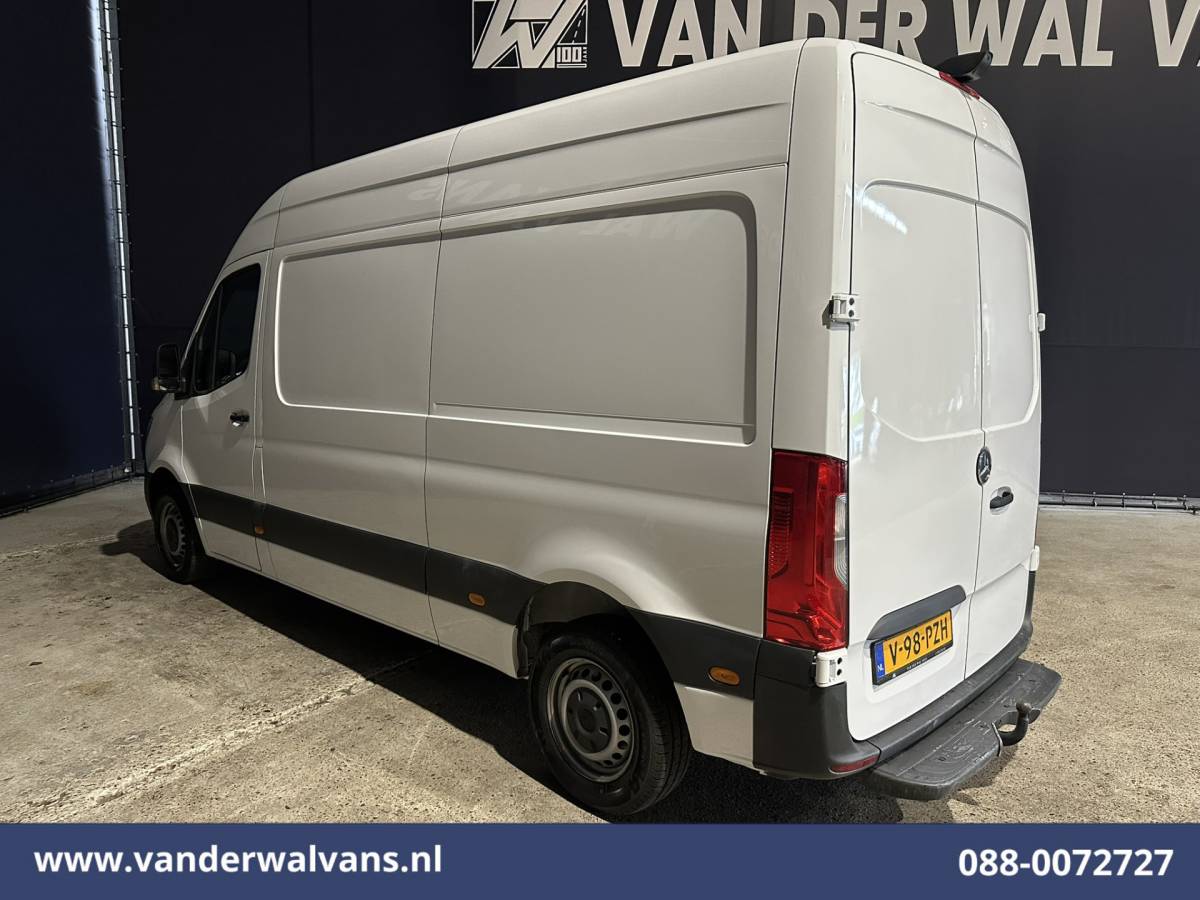Mercedes-Benz Sprinter Mercedes-Benz Sprinter 211 CDI 115pk L2H2 Euro6 Airco | Trekhaak | Bijrijdersbank Bluetooth telefoonvoorbereiding