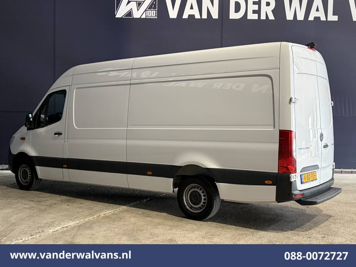 Mercedes-Benz Sprinter Mercedes-Benz Sprinter 317 CDI 170pk L3H2 Euro6 Airco | 360 Graden Camera | Navigatie | Apple Carplay | Chauffeursstoel Cruisecontrol, Android Auto, Stoelverwarming, 270 Graden Achterdeuren, Parkeersensoren, Bijrijdersbank